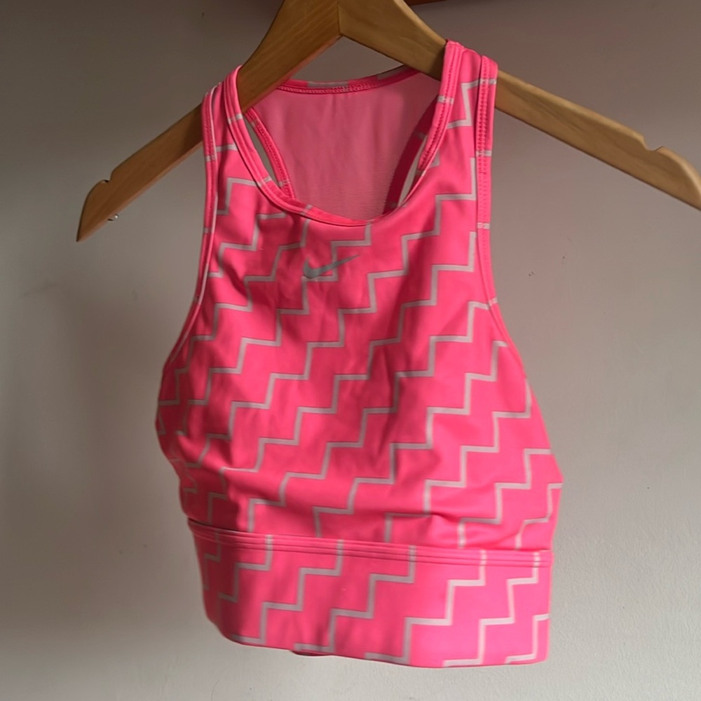 nike sports bra M